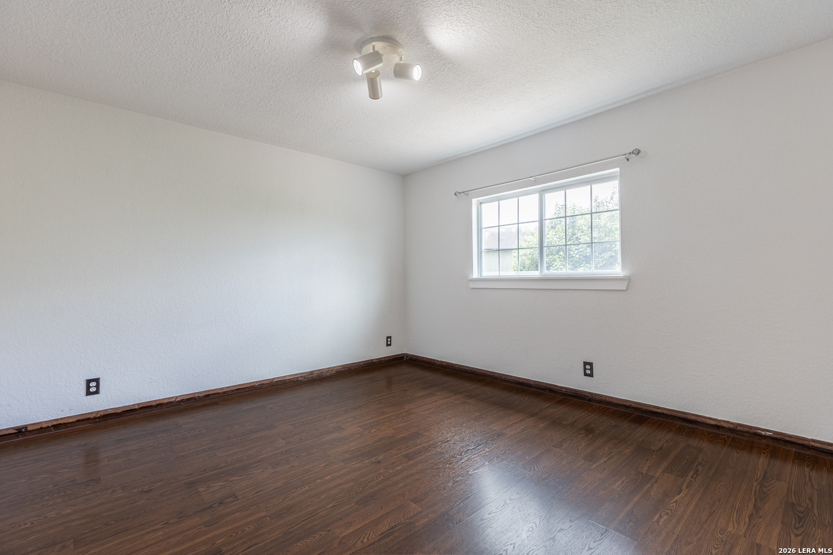 5702 Sunrise Laurel San Antonio TX 78244
