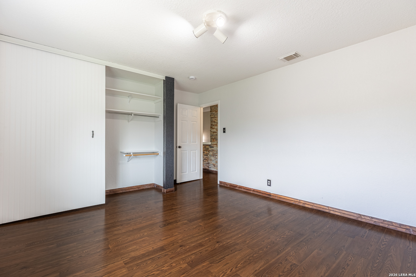 5702 Sunrise Laurel San Antonio TX 78244