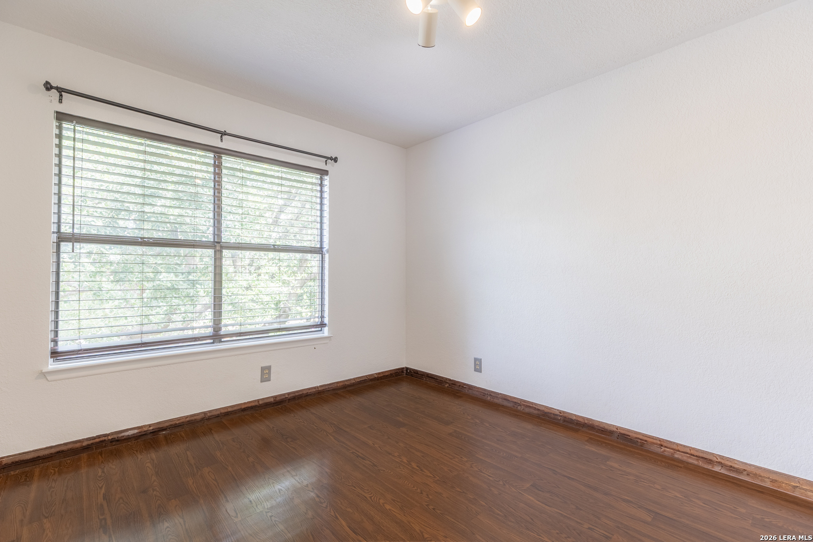 5702 Sunrise Laurel San Antonio TX 78244