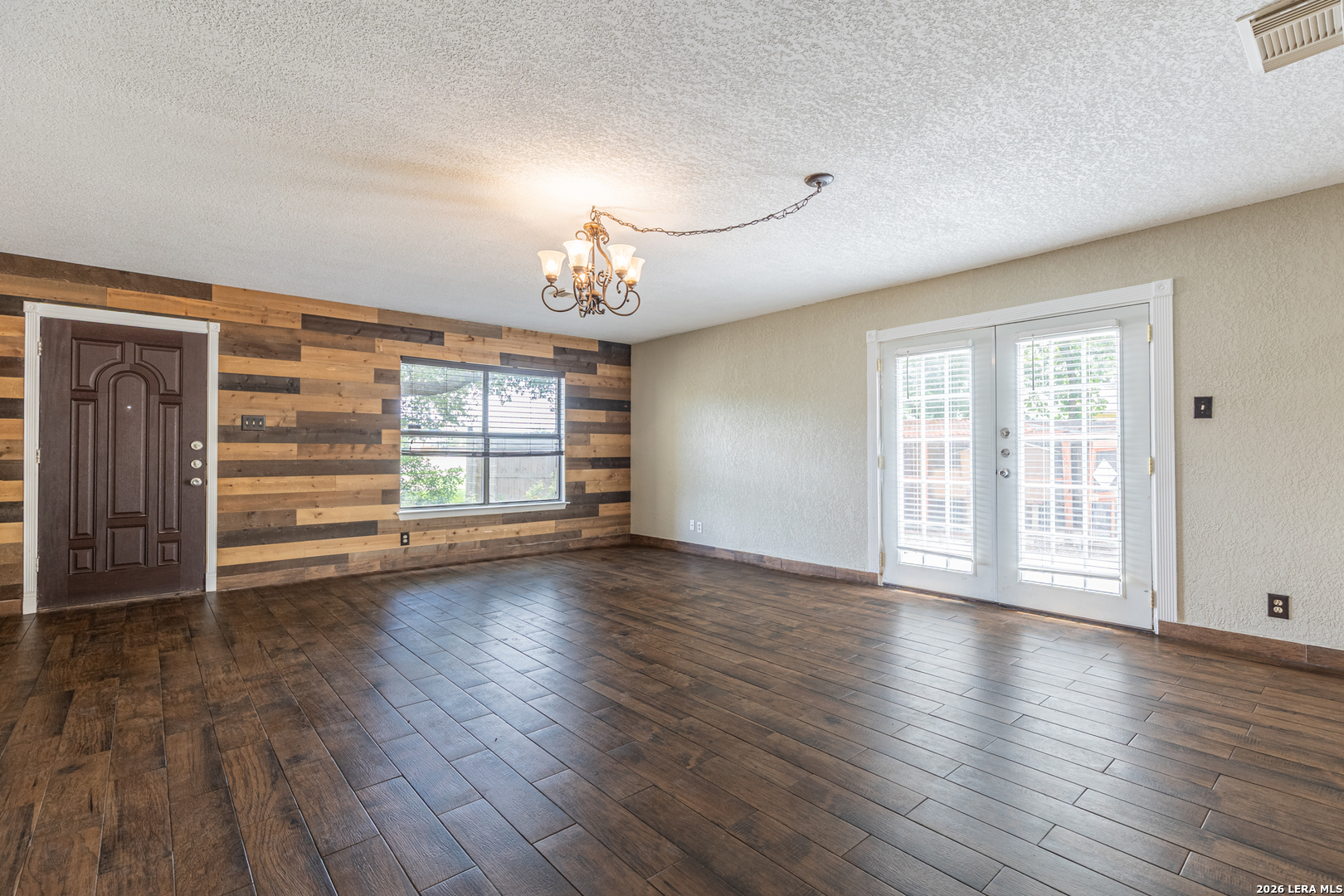 5702 Sunrise Laurel San Antonio TX 78244