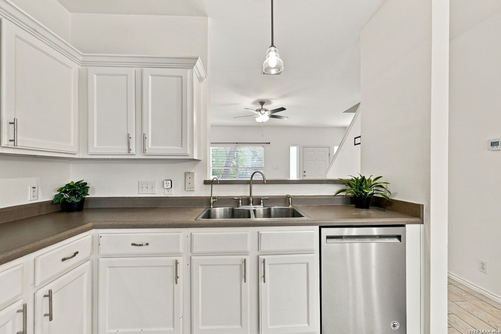 5562 Painter Green San Antonio TX 78240