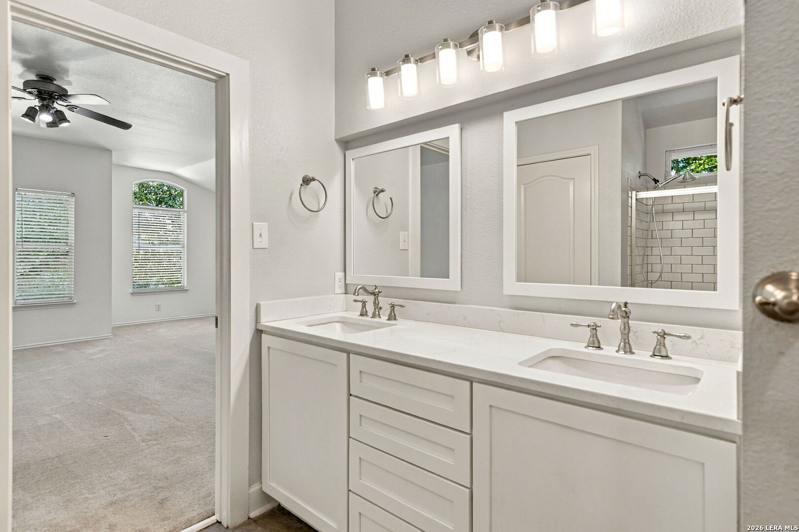 5562 Painter Green San Antonio TX 78240