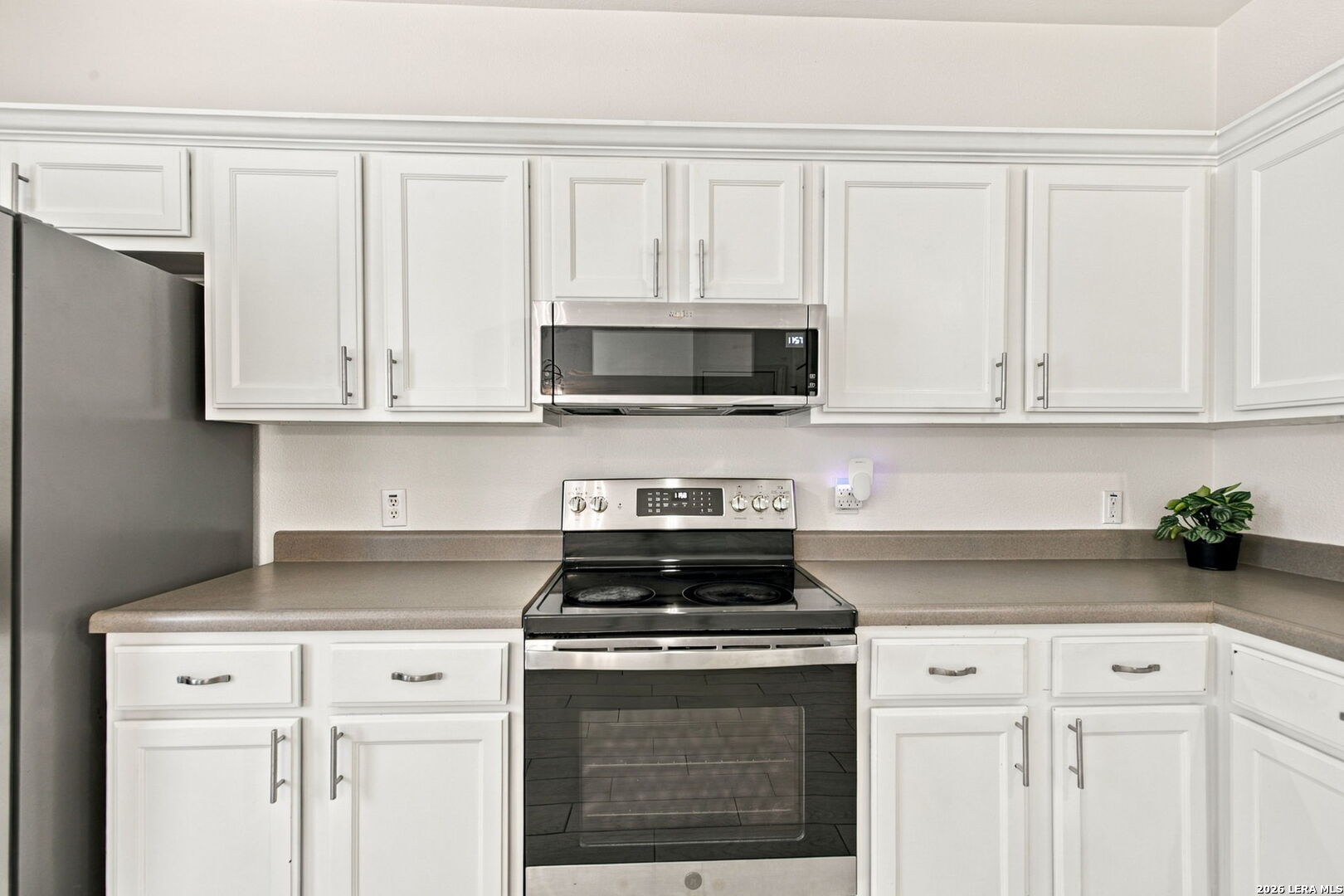 5562 Painter Green San Antonio TX 78240