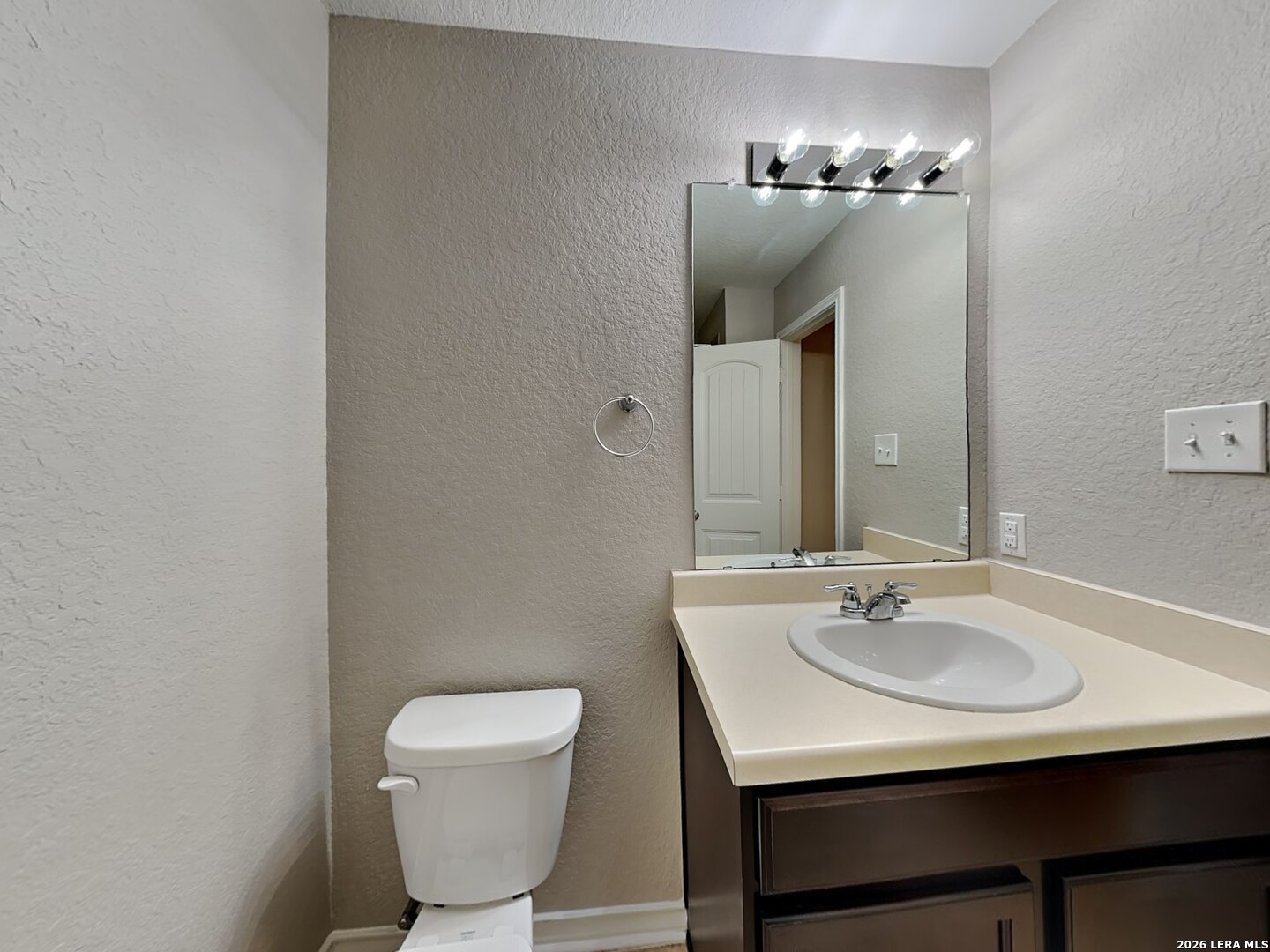 1635 Tree Run San Antonio TX 78245
