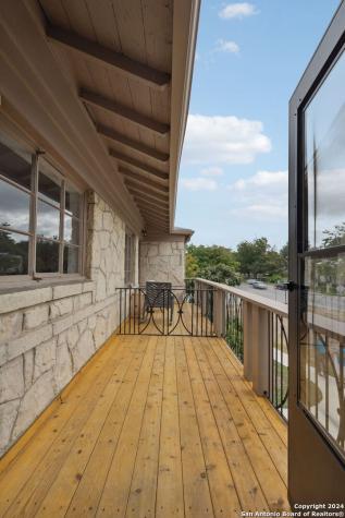 515 E Olmos Drive Olmos Park TX 78212