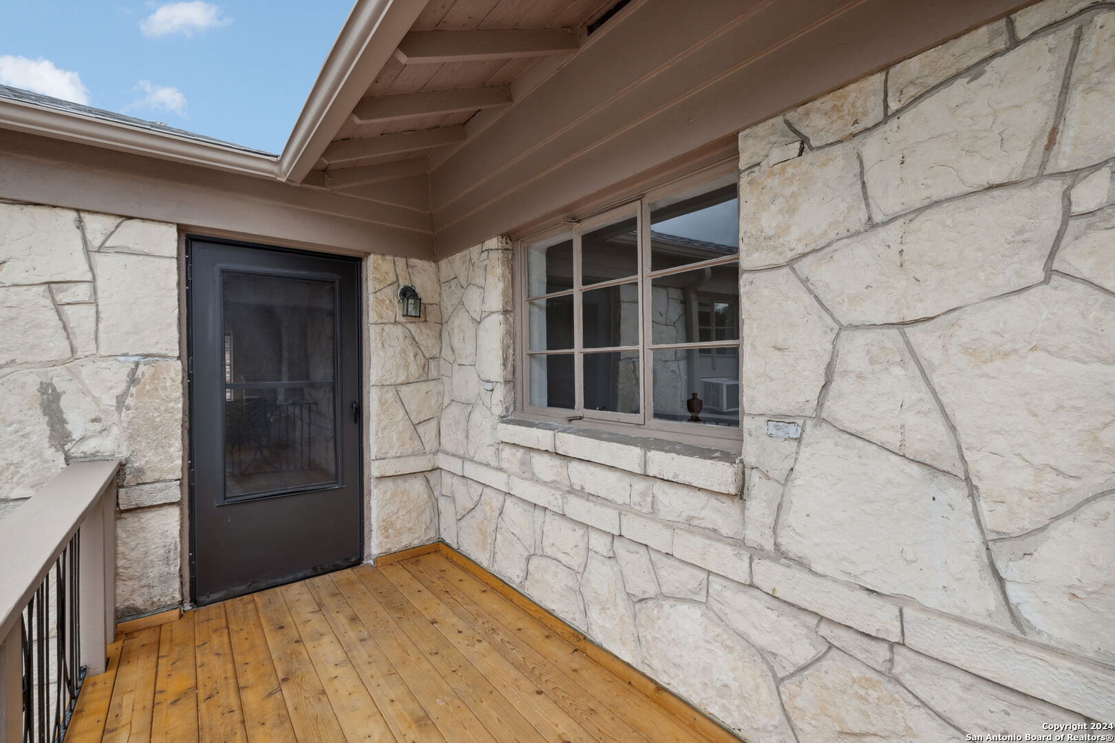 515 E Olmos Drive Olmos Park TX 78212