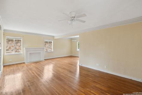 515 E Olmos Drive Olmos Park TX 78212