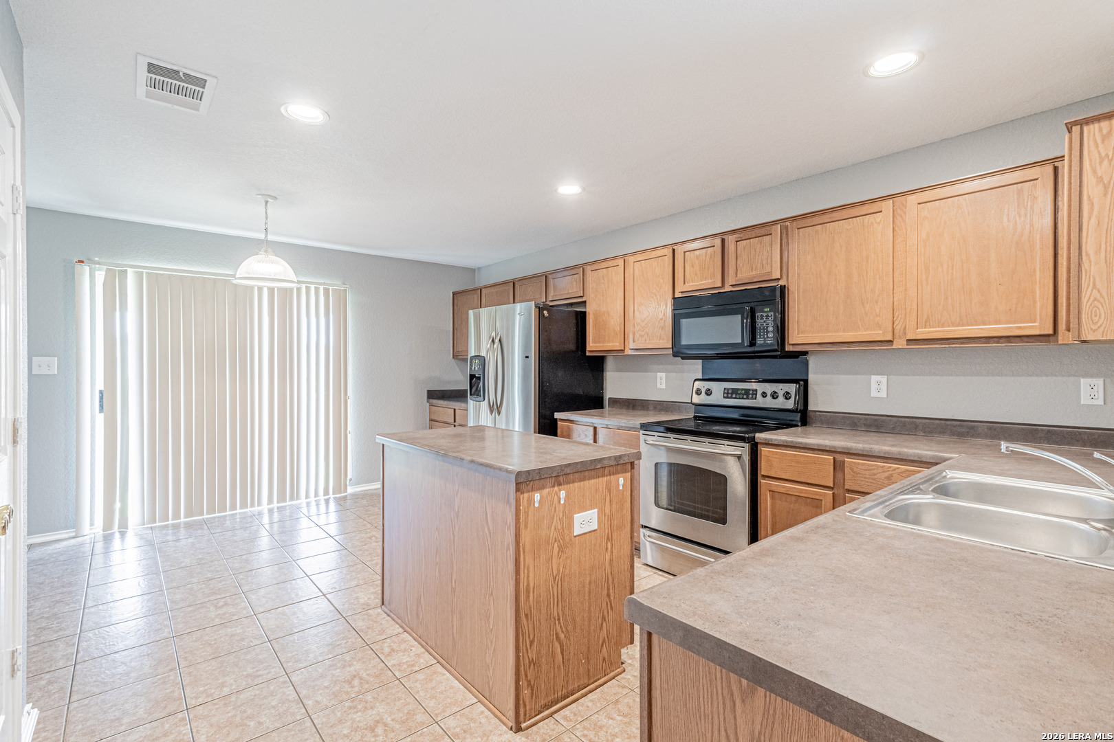 326 Diana Drive Converse TX 78109