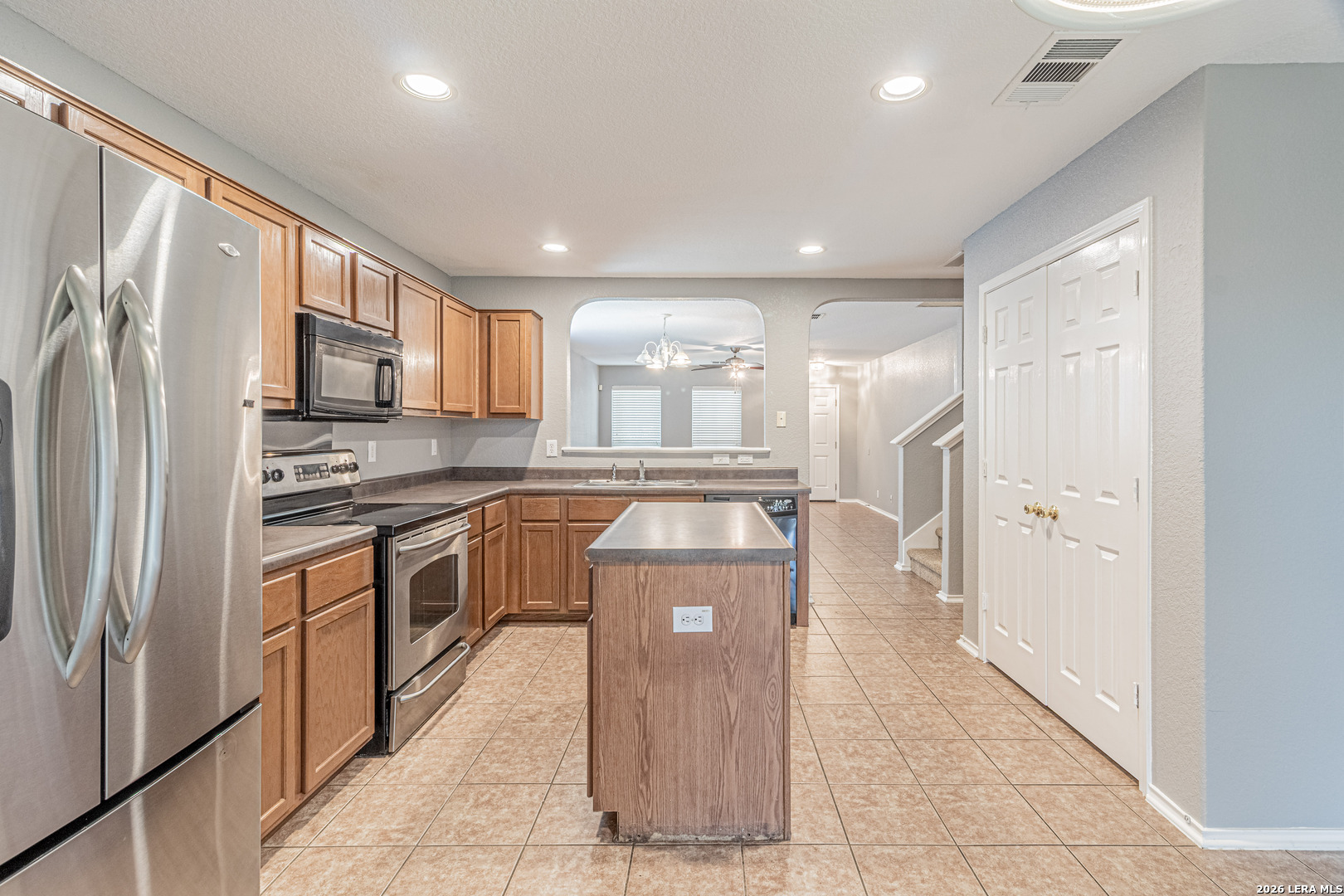 326 Diana Drive Converse TX 78109