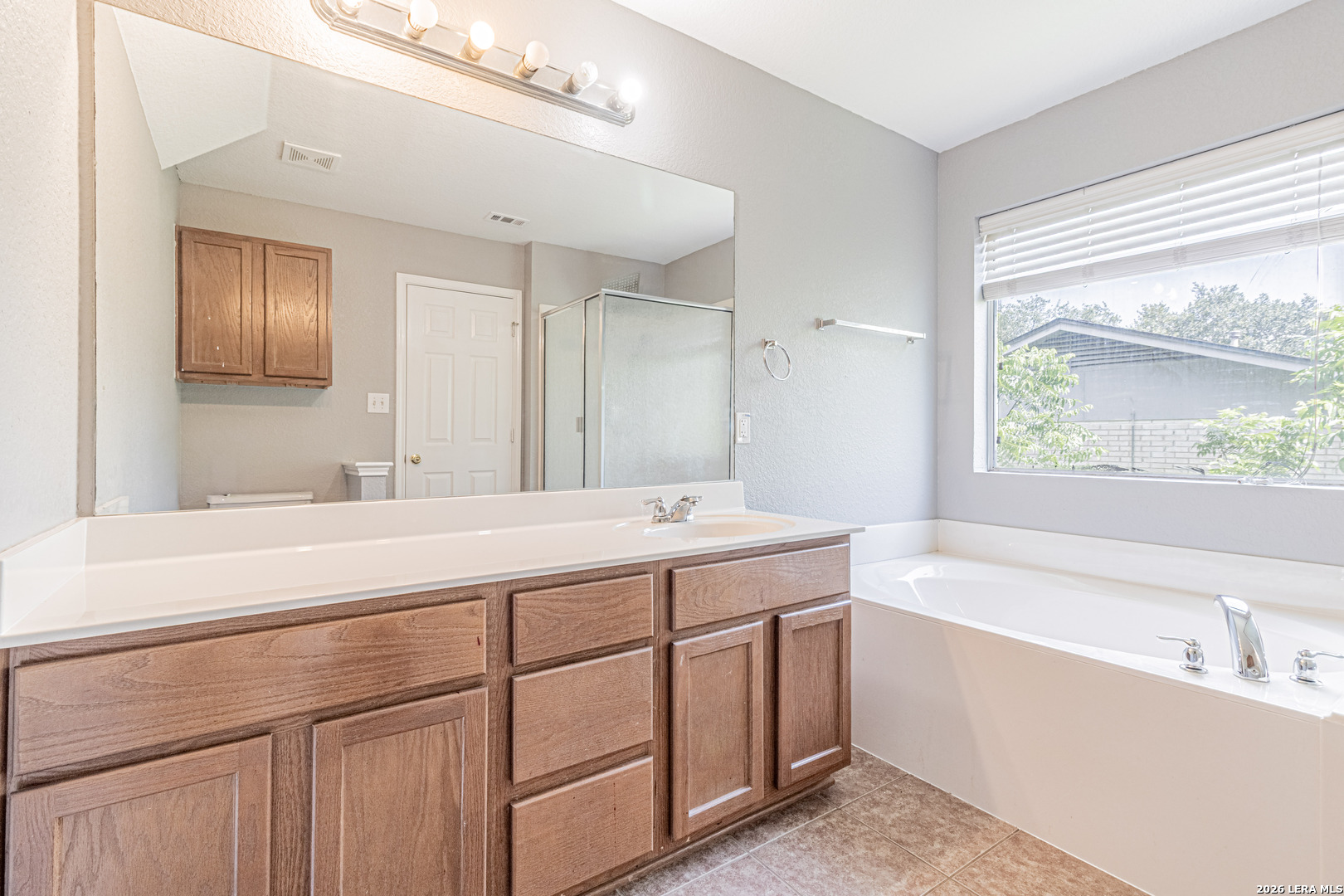 326 Diana Drive Converse TX 78109