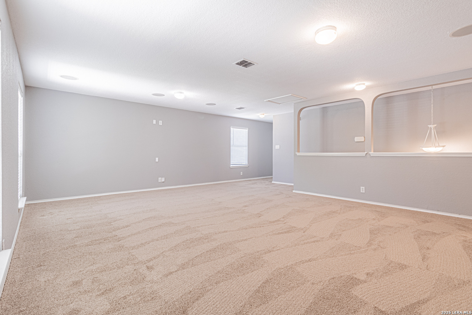 326 Diana Drive Converse TX 78109