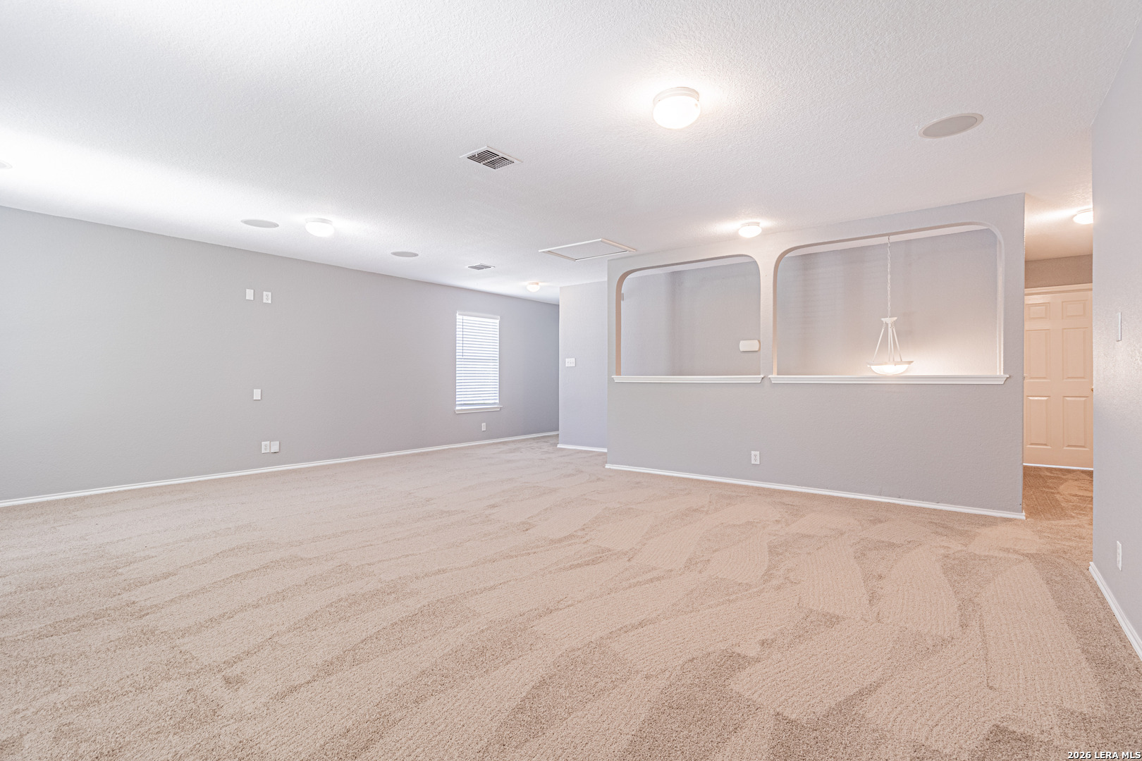 326 Diana Drive Converse TX 78109