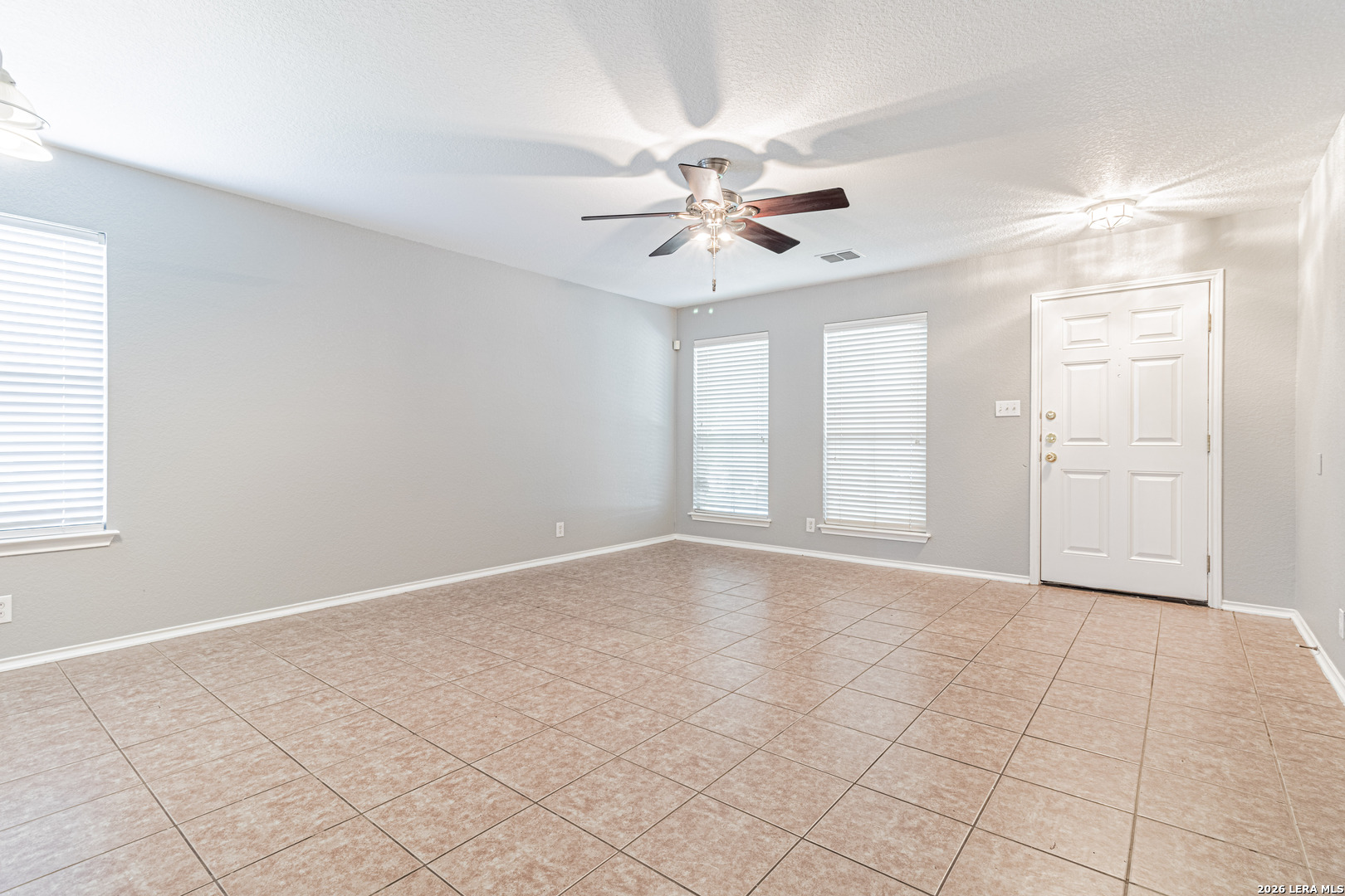 326 Diana Drive Converse TX 78109