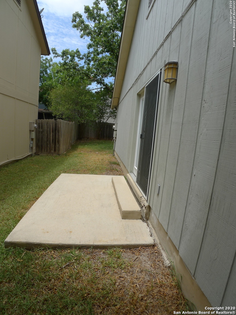 703 Meadow Gate Converse TX 78109