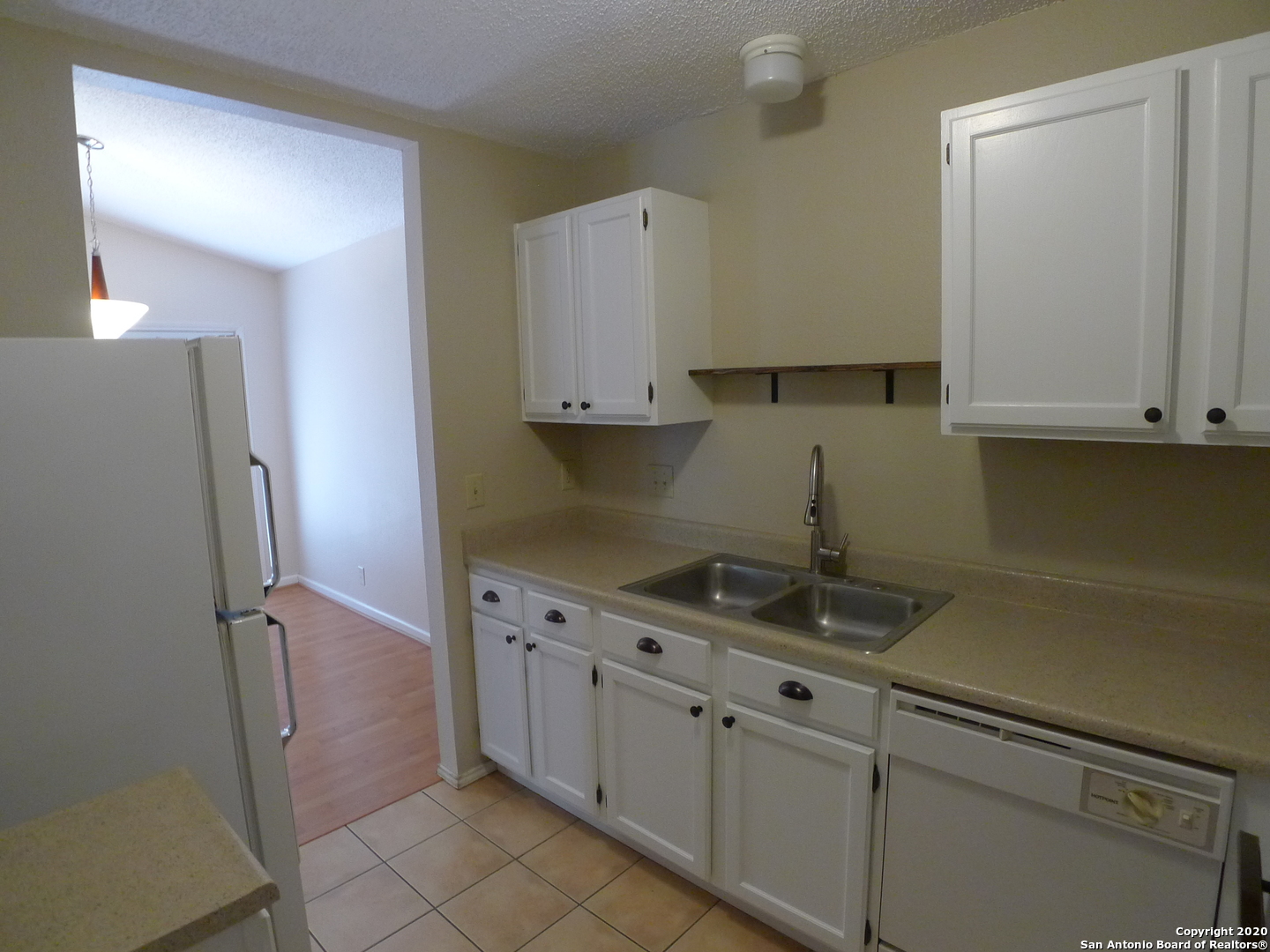 703 Meadow Gate Converse TX 78109