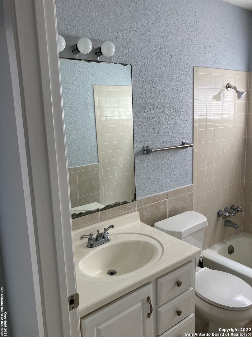 4426 Avenida Prima Street San Antonio TX 78233
