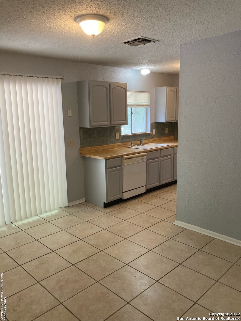 4426 Avenida Prima Street San Antonio TX 78233