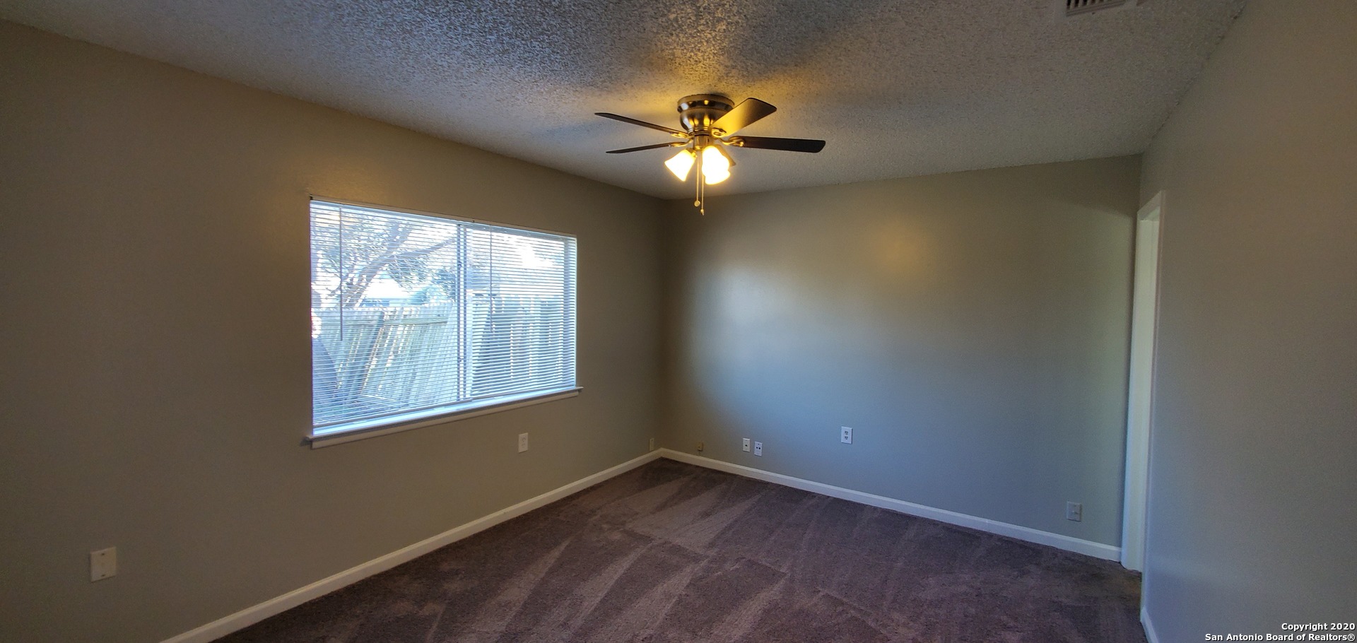 8422 Clear Meadow Converse TX 78109