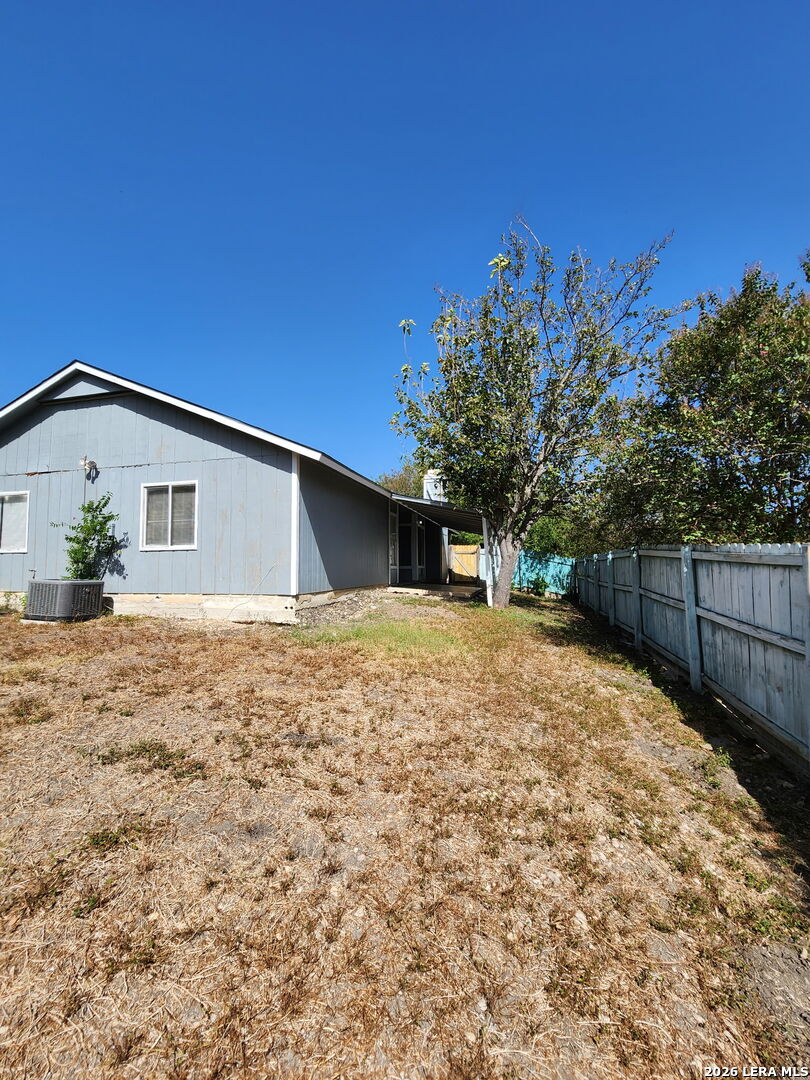 8422 Clear Meadow Converse TX 78109