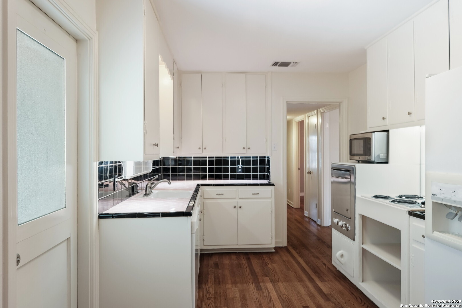 255 Millwood Lane San Antonio TX 78216