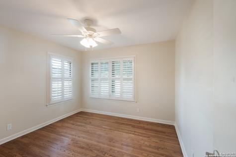 255 Millwood Lane San Antonio TX 78216