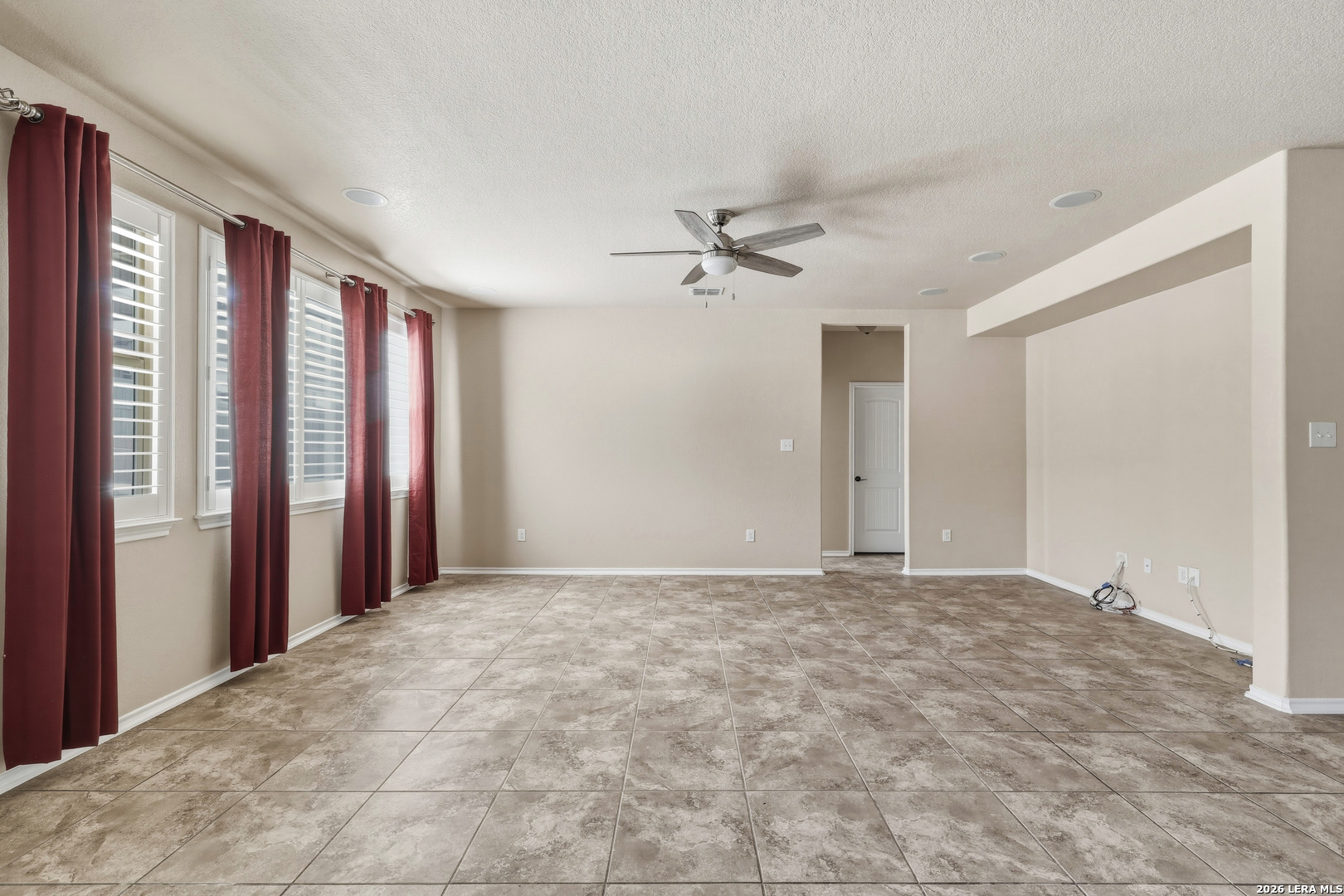 4002 Calle De Cobre San Antonio TX 78257