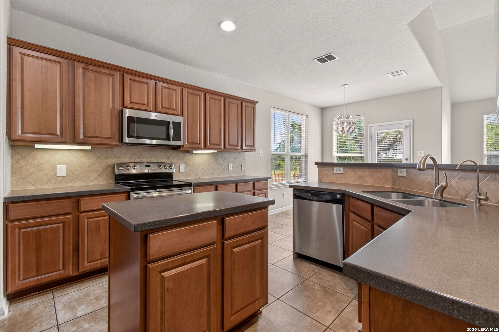 7230 Willow Rain San Antonio TX 78244