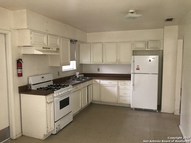 6007 Misty Valley Drive San Antonio TX 78242