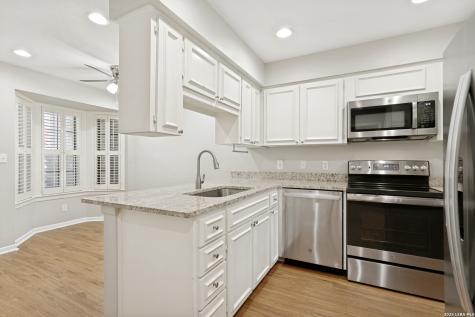 201 Ellwood #109 San Antonio TX 78209