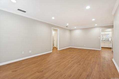 201 Ellwood #109 San Antonio TX 78209