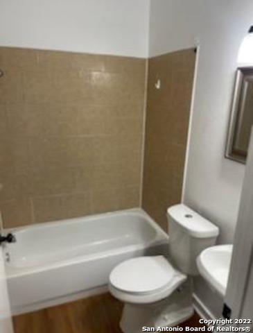 924 W Kings Highway San Antonio TX 78201