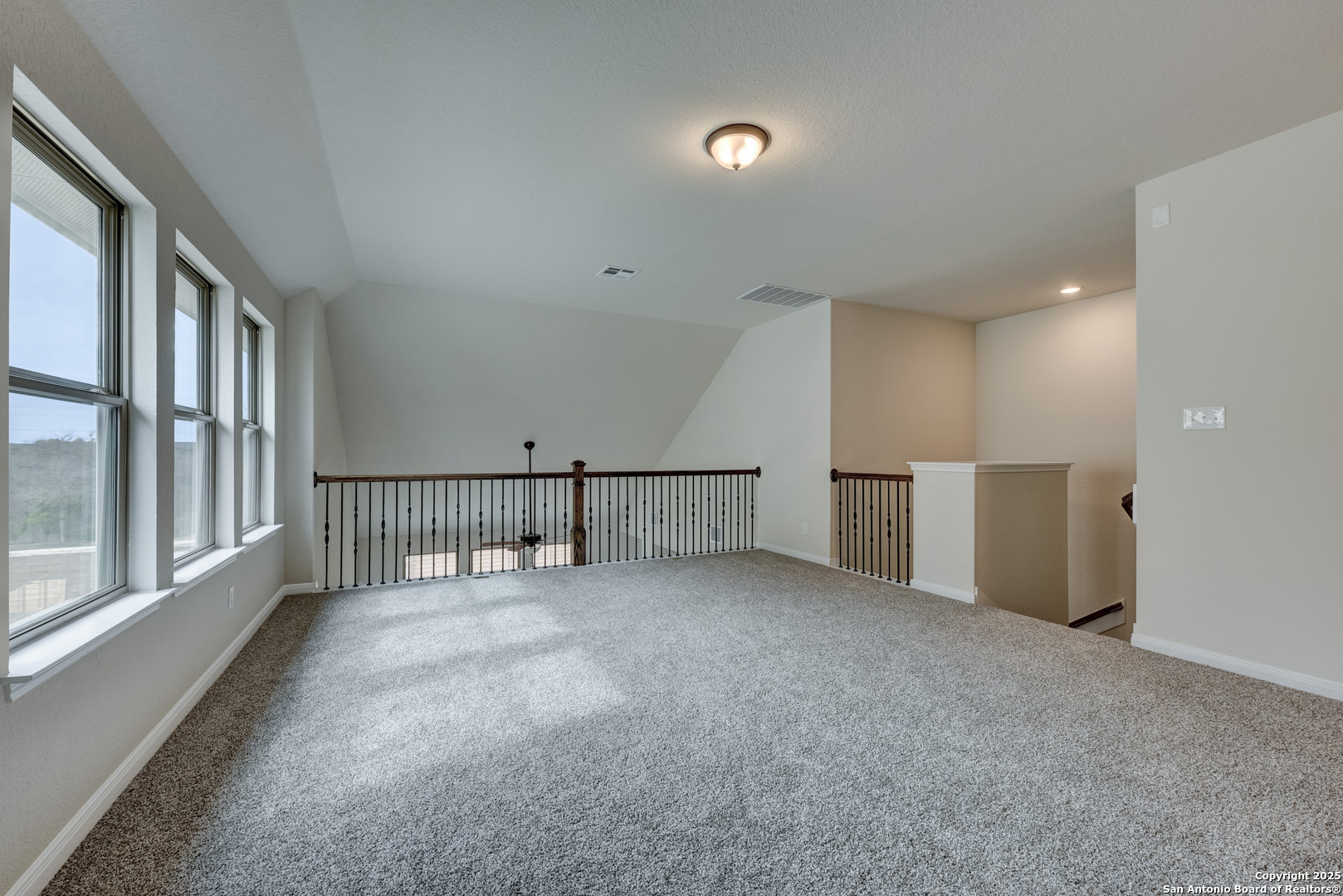 9007 Shady Mountain San Antonio TX 78254
