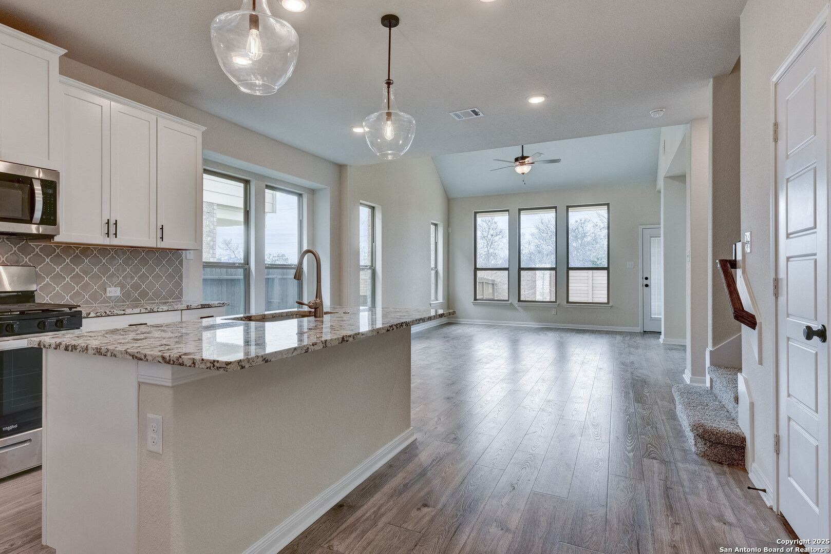 9007 Shady Mountain San Antonio TX 78254
