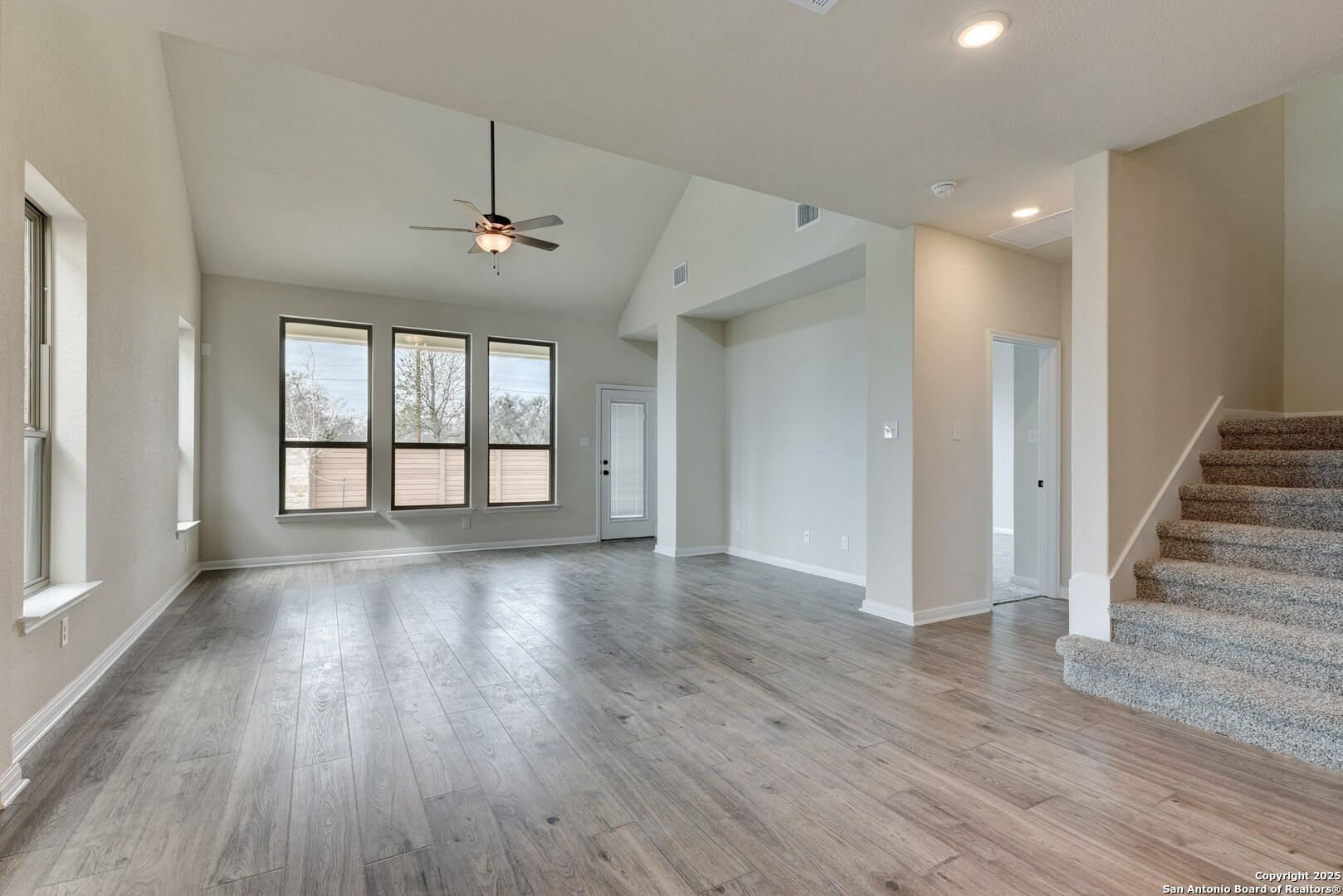 9007 Shady Mountain San Antonio TX 78254