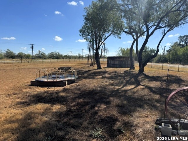 160 County Road 733 Moore TX 78057