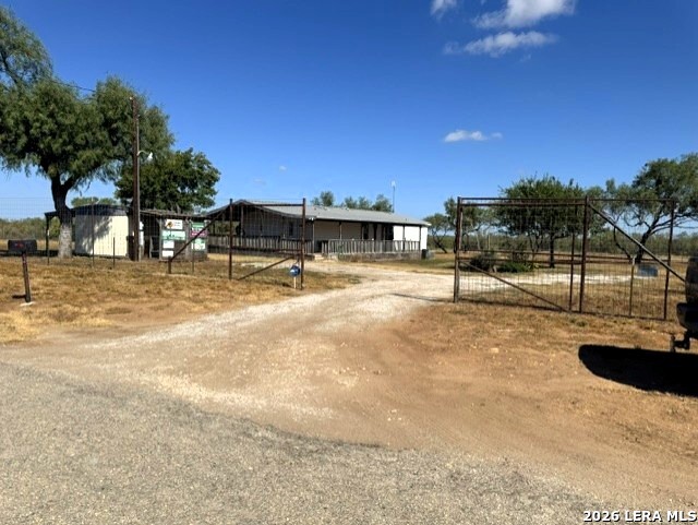 160 County Road 733 Moore TX 78057