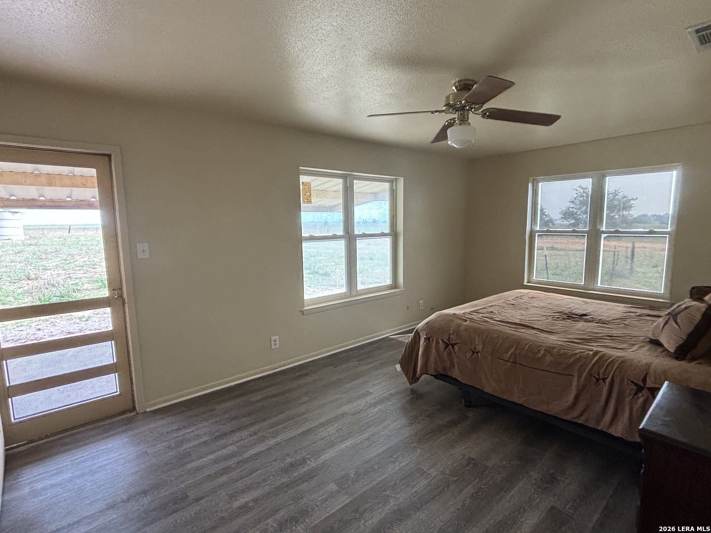 74 N Las Gallinas Pleasanton TX 78064
