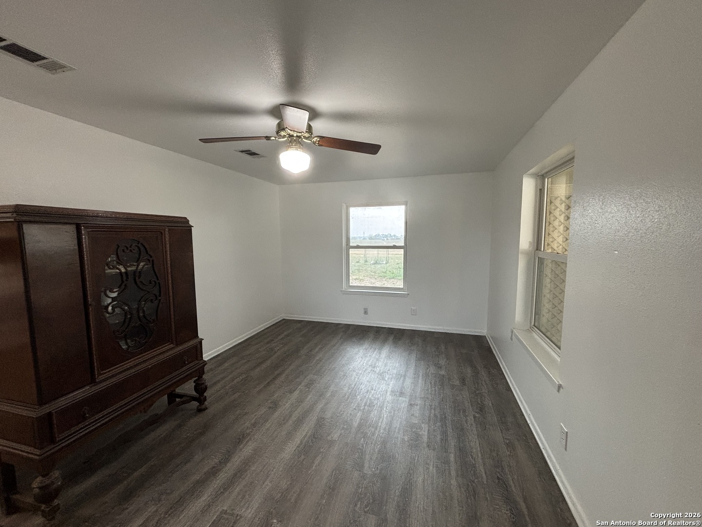 74 N Las Gallinas Pleasanton TX 78064