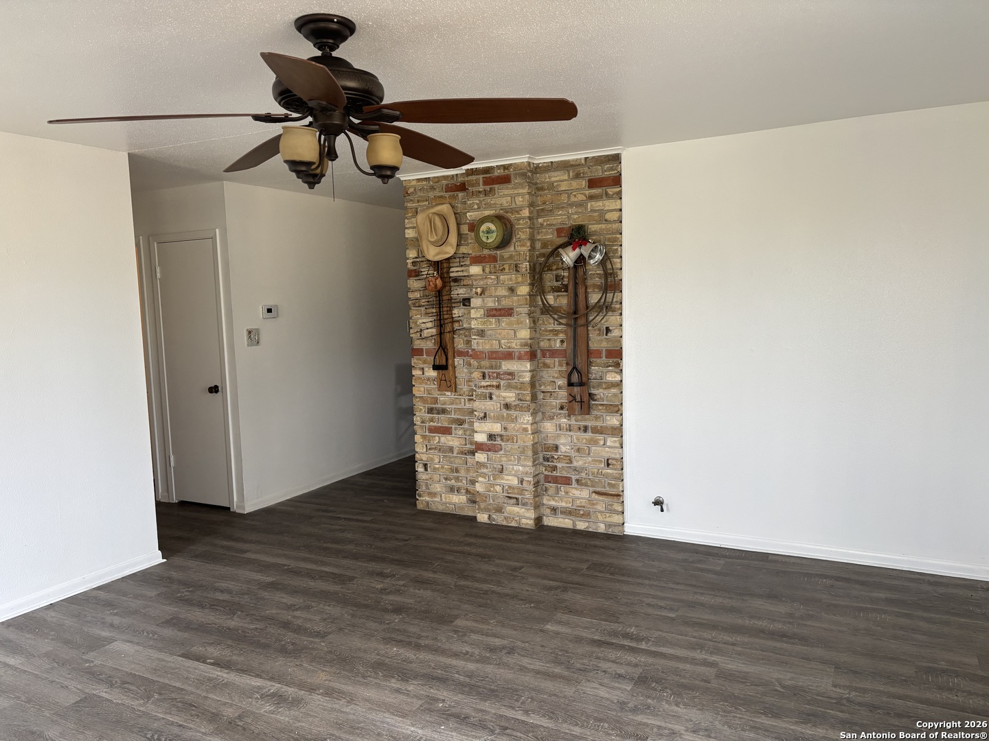 74 N Las Gallinas Pleasanton TX 78064