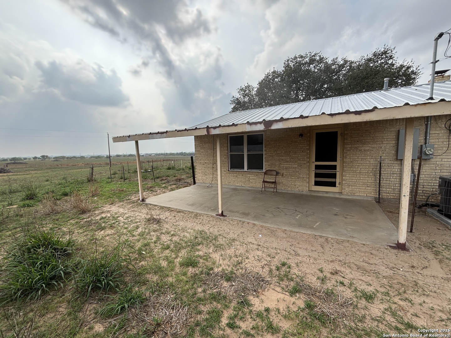 74 N Las Gallinas Pleasanton TX 78064