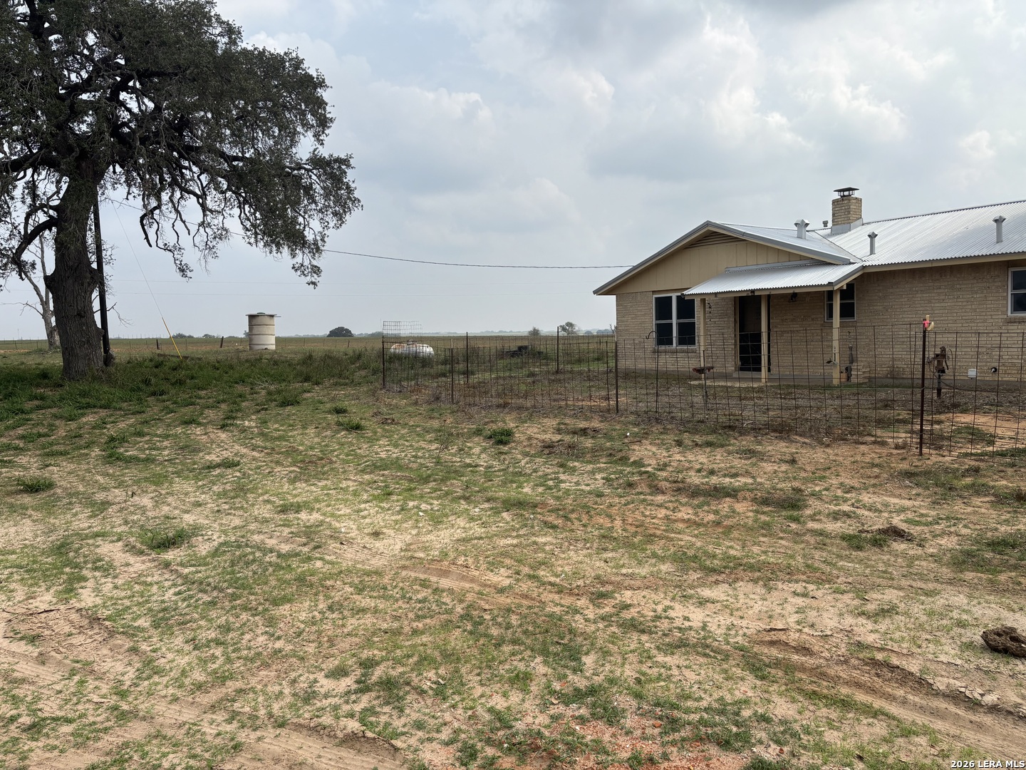 74 N Las Gallinas Pleasanton TX 78064