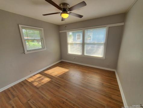 654 Santa Monica San Antonio TX 78212