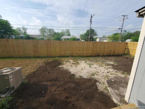 654 Santa Monica San Antonio TX 78212