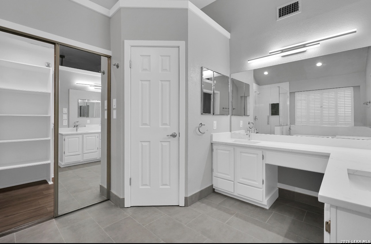 410 Shadowbluff Drive San Antonio TX 78216
