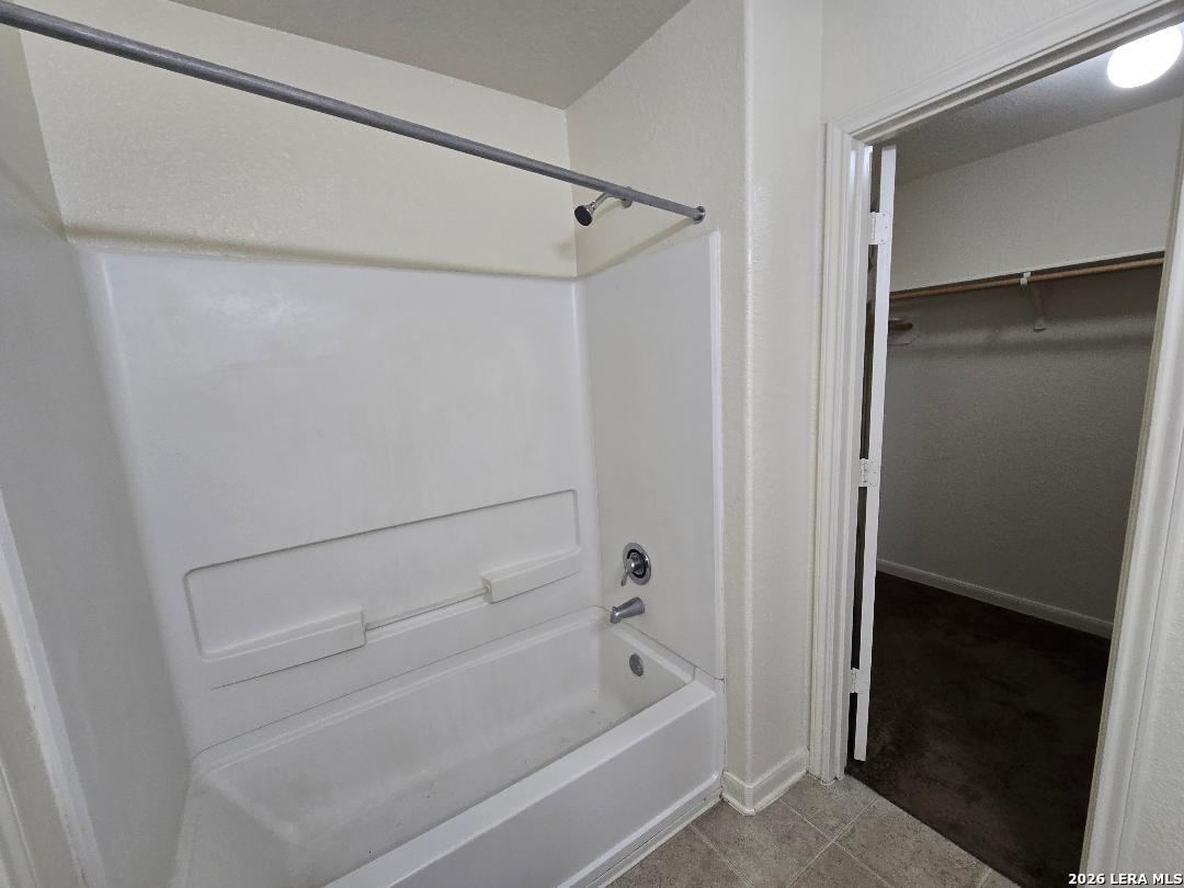 11207 Country Canyon San Antonio TX 78252