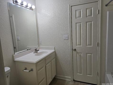 11207 Country Canyon San Antonio TX 78252
