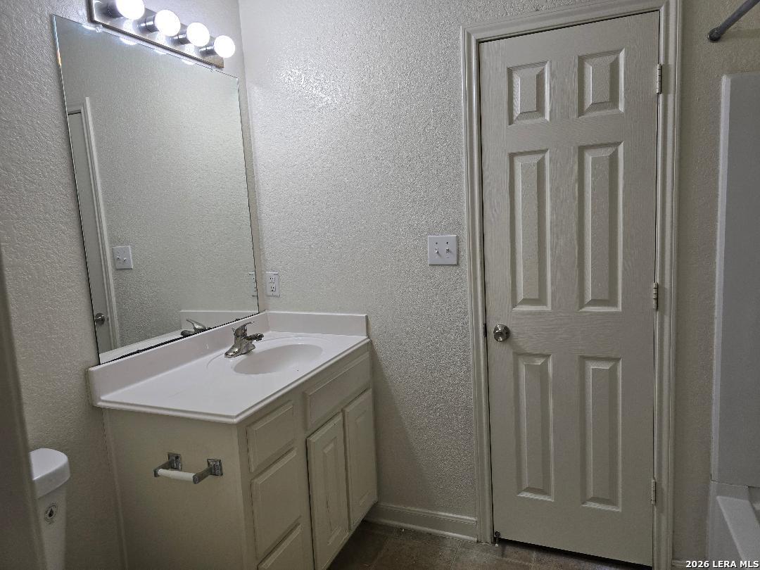 11207 Country Canyon San Antonio TX 78252