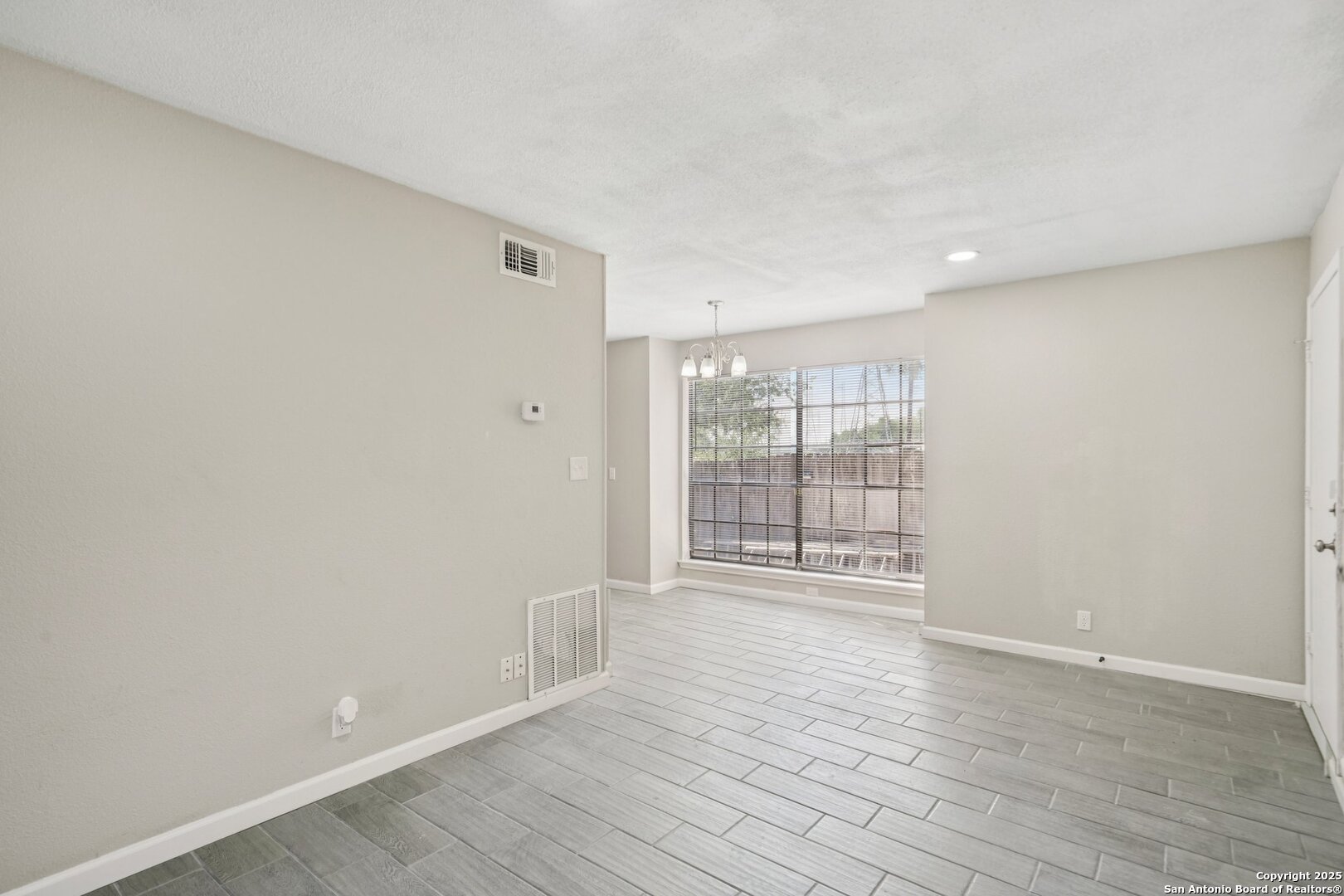 10609 Starcrest Drive San Antonio TX 78217