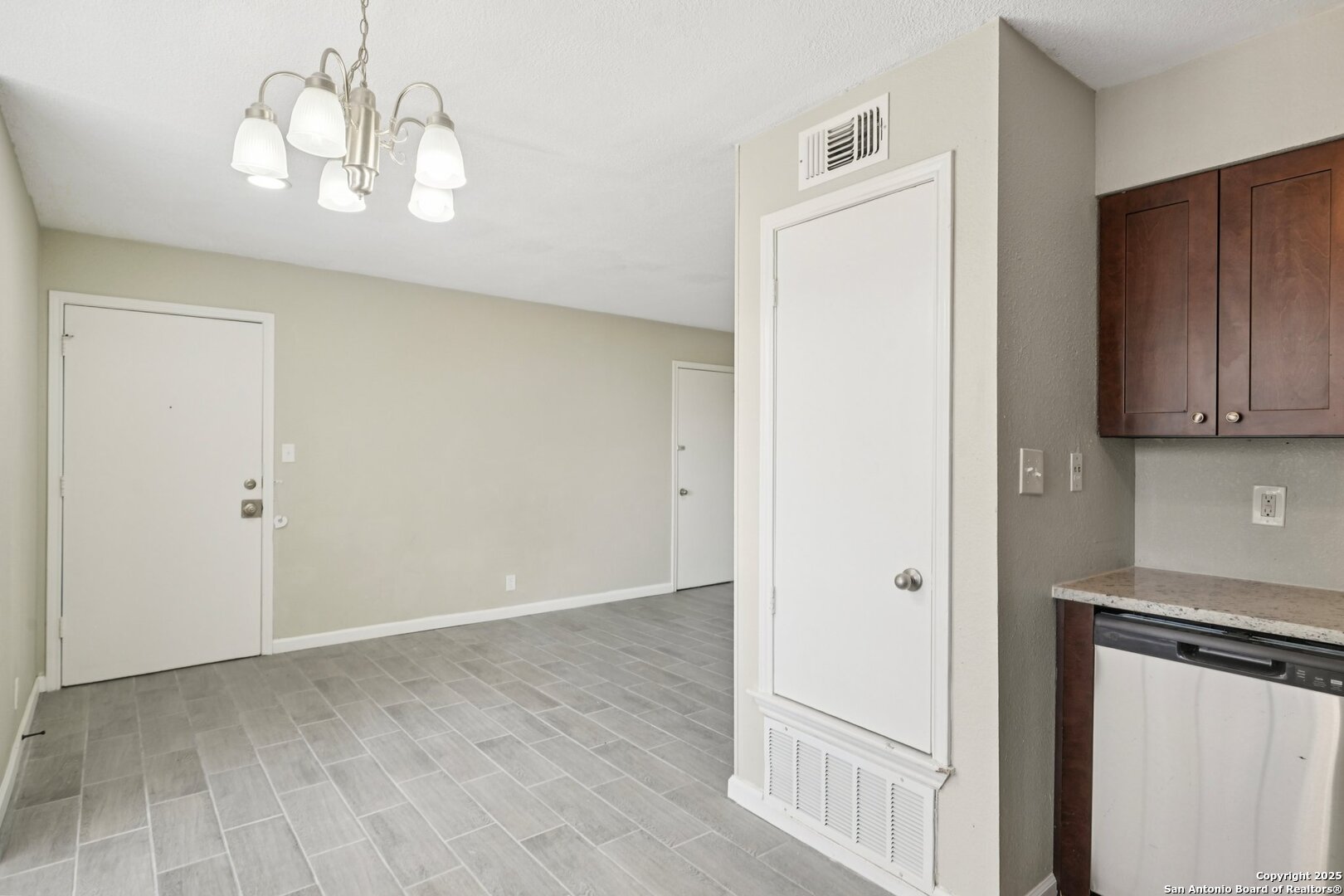 10609 Starcrest Drive San Antonio TX 78217