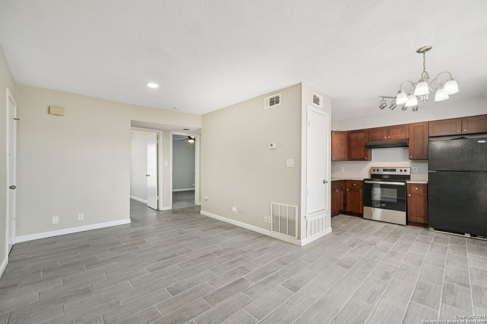 10609 Starcrest Drive San Antonio TX 78217